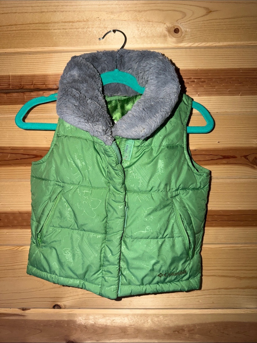 Columbia Light Green Quilted Vest with Gray Plush Collar